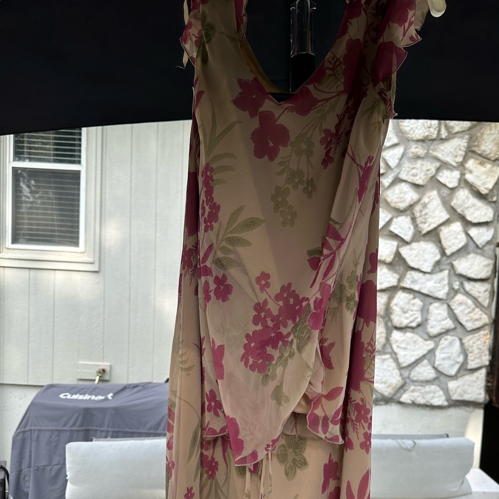 Women’s dress size 12